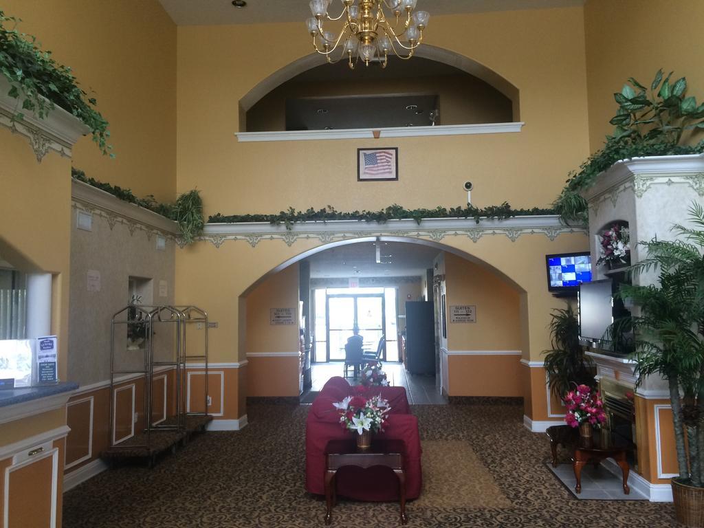 Luxury Suites Ferry Pass Exterior photo